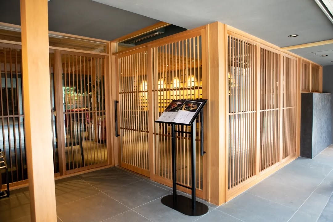 ✨️＼歴史ある建物をモダンに再生／✨️