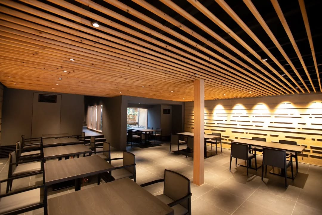 ＼旅の途中に、静かな時間を／